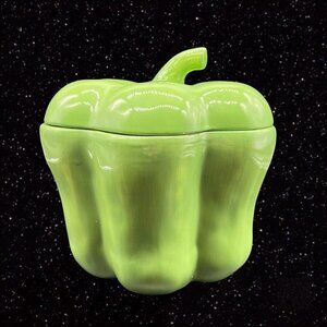 Temp Tations Green Pepper Canister Cookie Jar Fresh Crop Signed Tara 8”T 8”W
